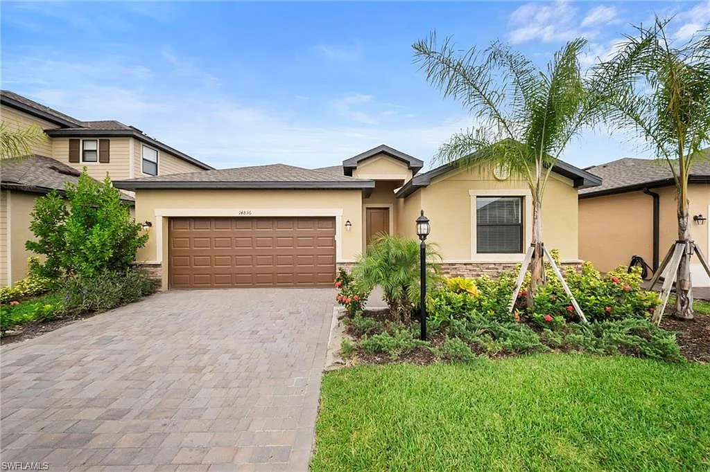 4 bed, 3.0 bath, 2032 sqft, $2,300 — Photo 1