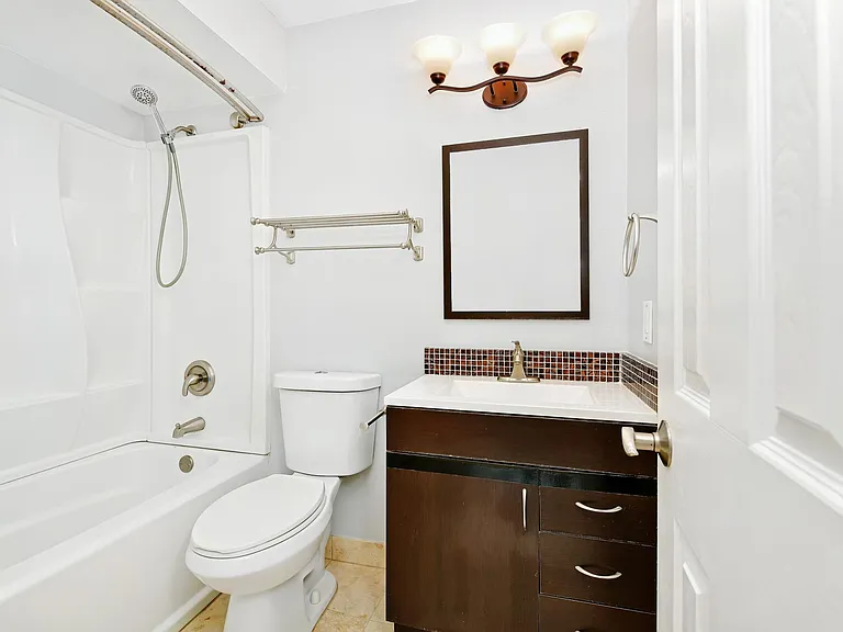 2300 Barbados Dr — Photo 23