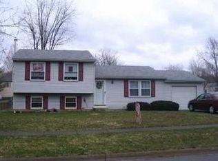 492 Pickerington Hills Dr, Pickerington, OH 43147