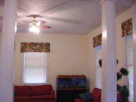 4th image of 1509 S Villa Ave