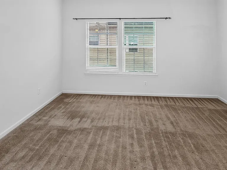 5363 S Center Dr — Photo 20