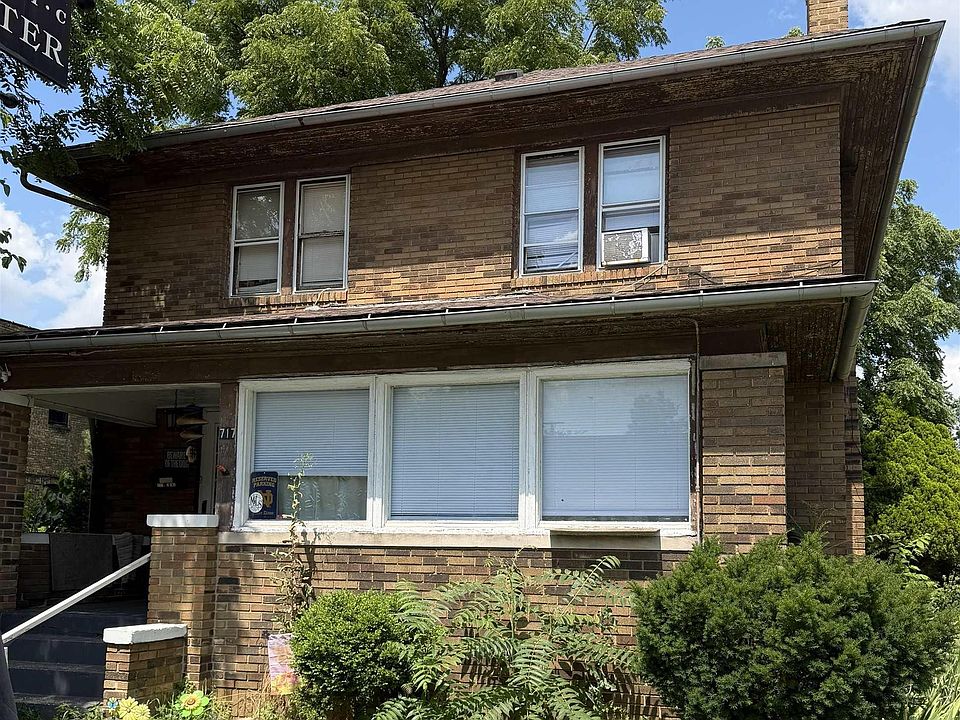 1st image of 717 Lincoln Way E