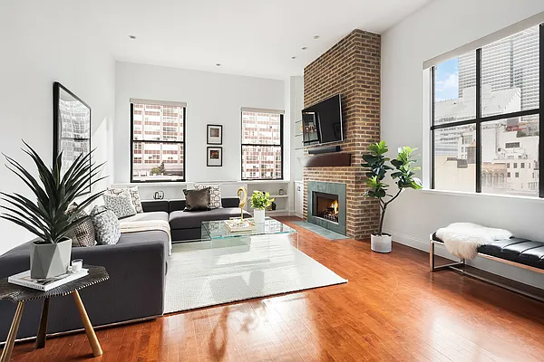 Sold by Compass | media 1