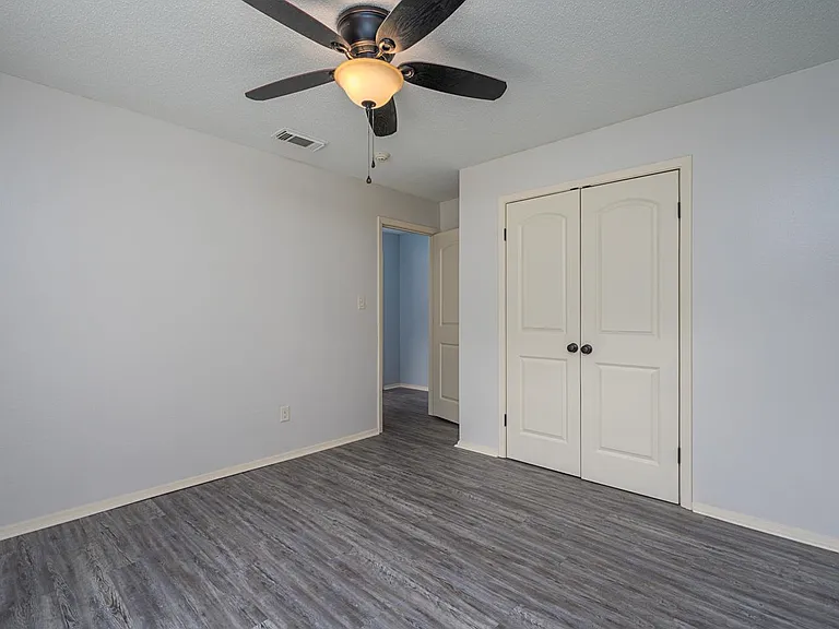 15509 Cedar Bay Dr — Photo 19