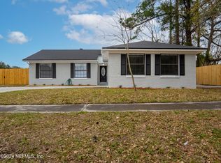 8327 Pointer Dr N, Jacksonville, FL 32221