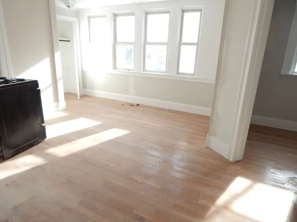 894 Broadway, Somerville, MA