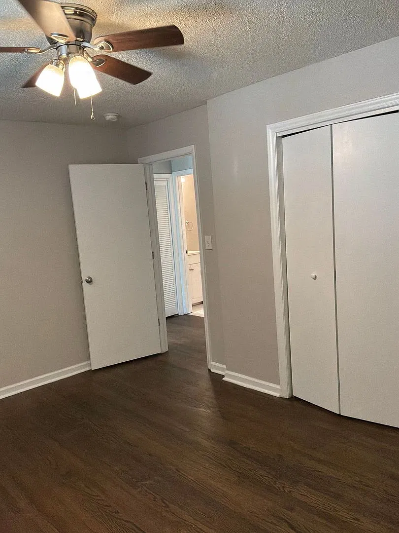 South Broad Street Apartments — Photo 2