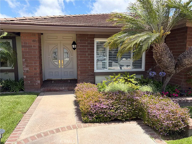 18886 Mount Walton Cir — Photo 65