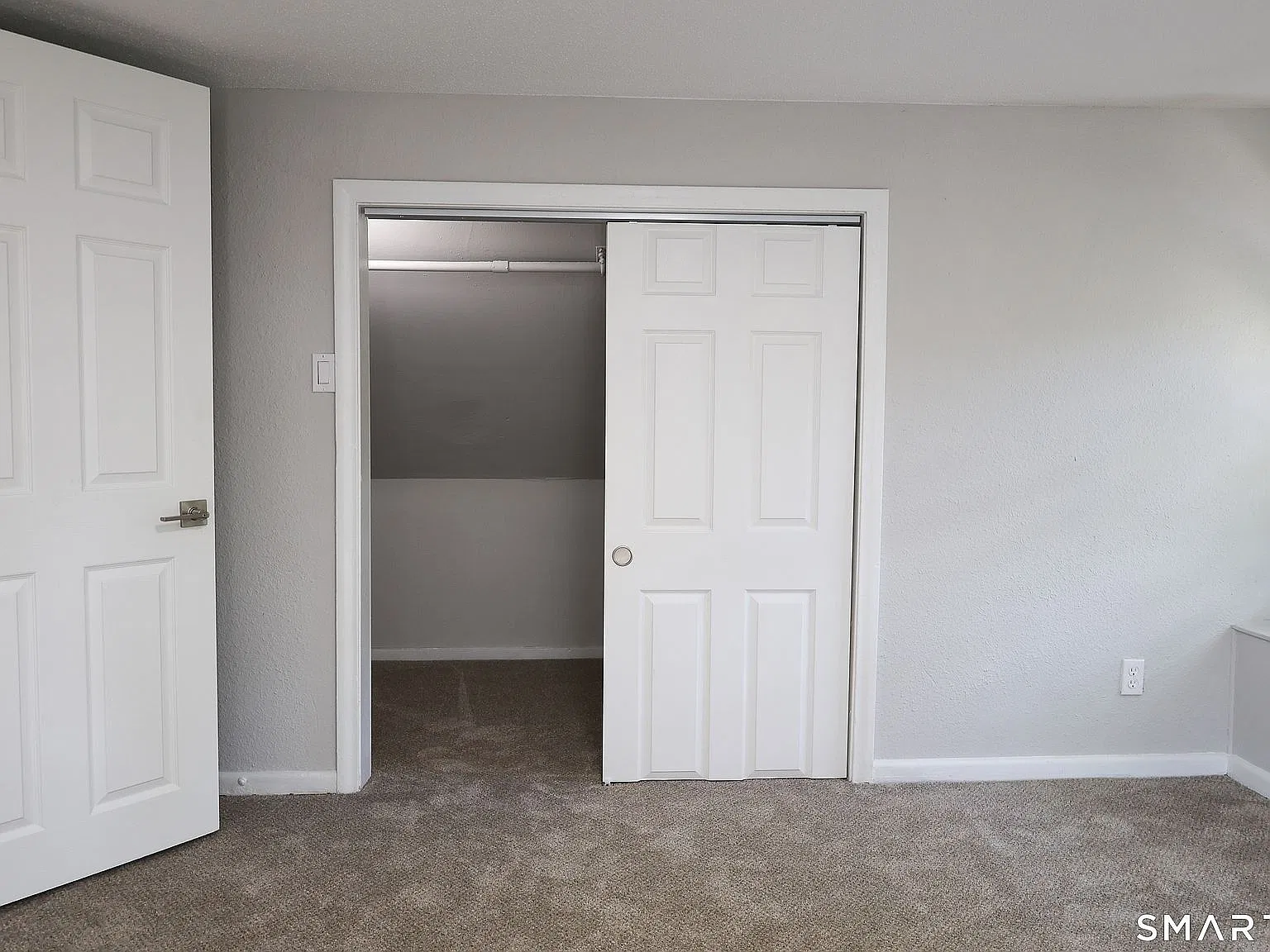 4 bed, 2122 sqft, $3,000 — Photo 4