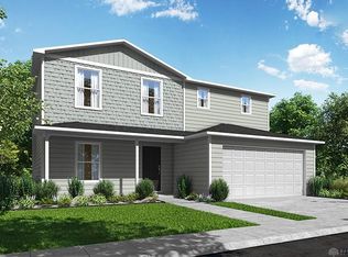 207 Irongate Dr, Englewood, OH 45322