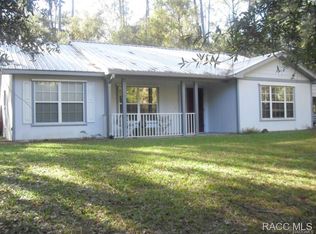 4753 Highway 40 W, Yankeetown, FL 34498
