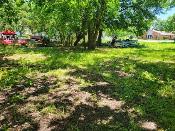 720 E 13th Ave, Corsicana, TX 75110