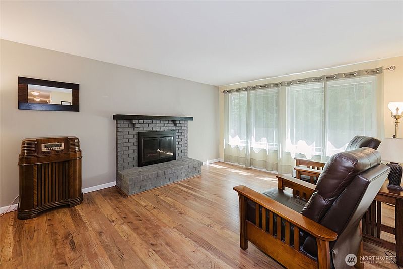 4th image of 7450 Jason Lane SE