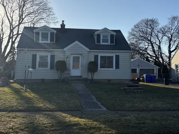 53 Newton Rd, Rochester, NY 14626