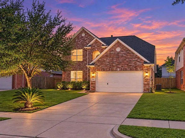 1011 Jasons Bend Dr, Sugar Land, TX 77479