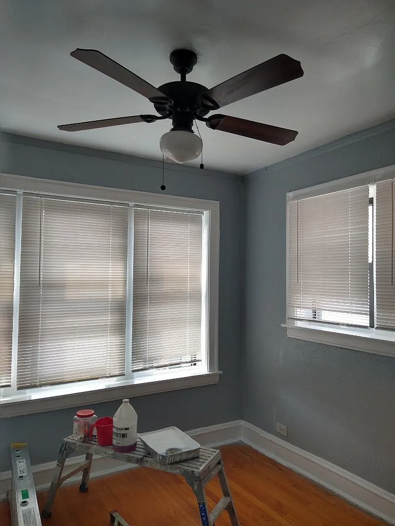 3 bed, 1200 sqft, $1,600 — Photo 2