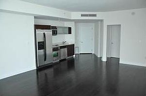 4th image of 1900 N Bayshore Dr APT 4405