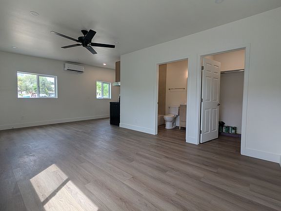 2nd image of 1002 S Ash Ave #1