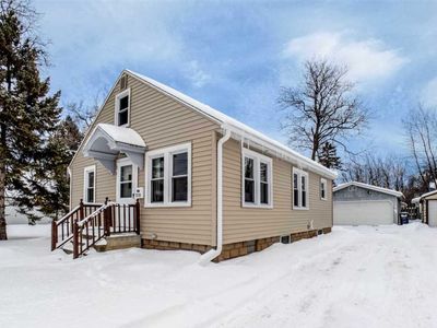 719 Division St, Neenah, WI, 54956