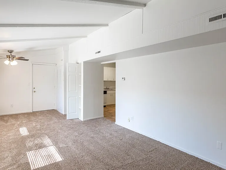 The Forum Apartments — Photo 24