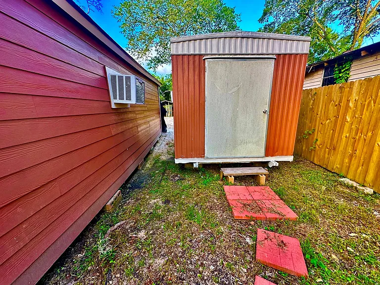 19422 Borders Dr — Photo 12