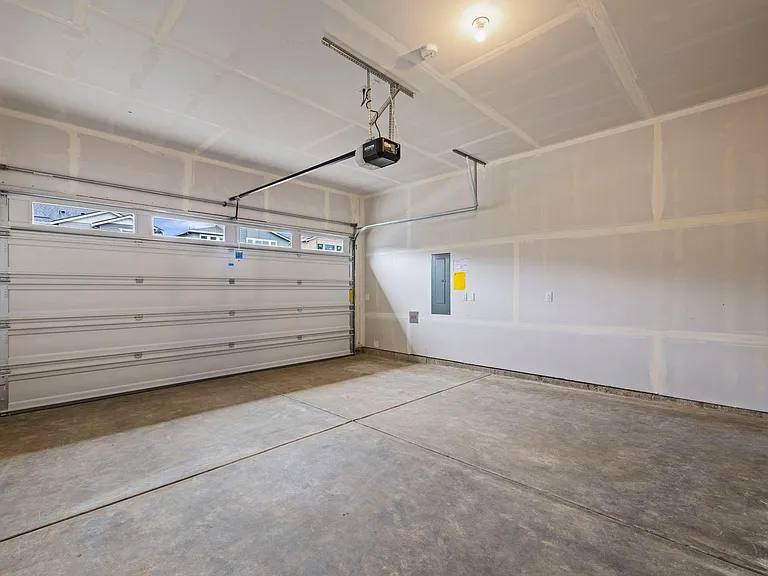 5388 Century Pl NE — Photo 37