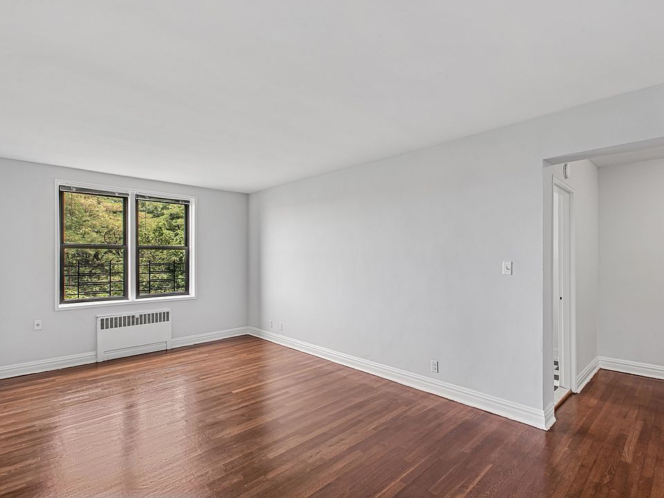 1st image of 1995 Sedgwick Ave APT 3E
