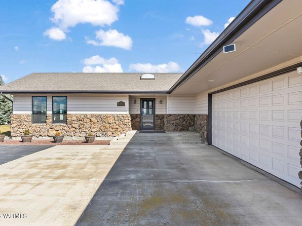 41 Alteejen Rd, Zillah, WA 98953