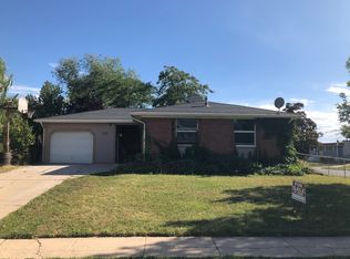 1464 Dallas St, Syracuse, UT 84075