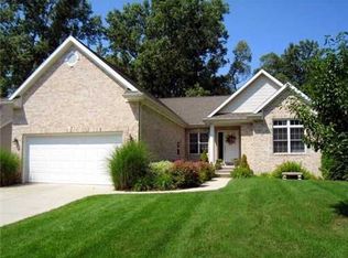 5561 Songbird Point, East Lansing, MI 48823