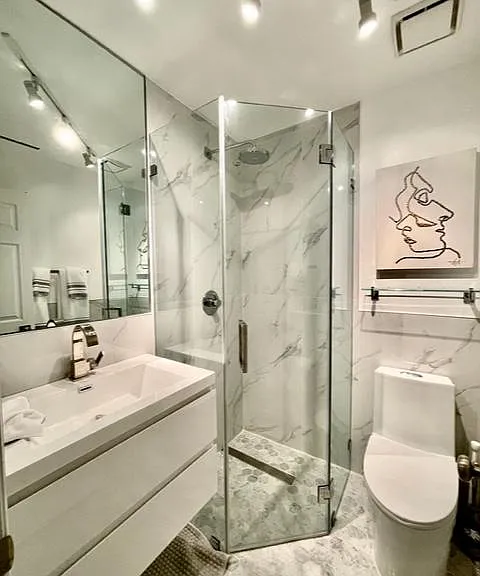 104 W Oak St #2W — Photo 9