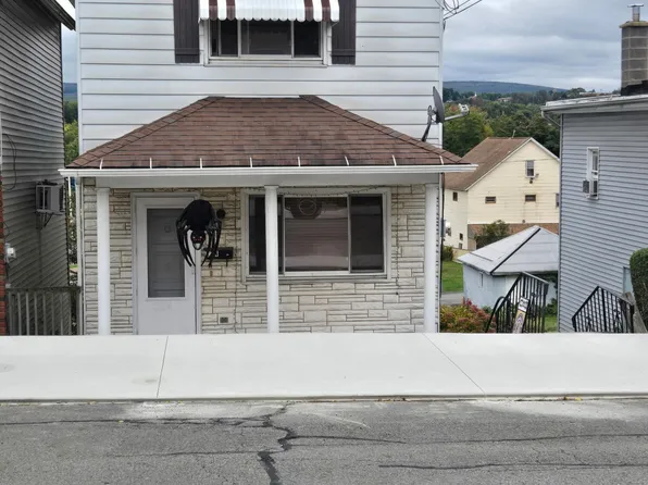 (undisclosed Address), Dickson City, PA 18519