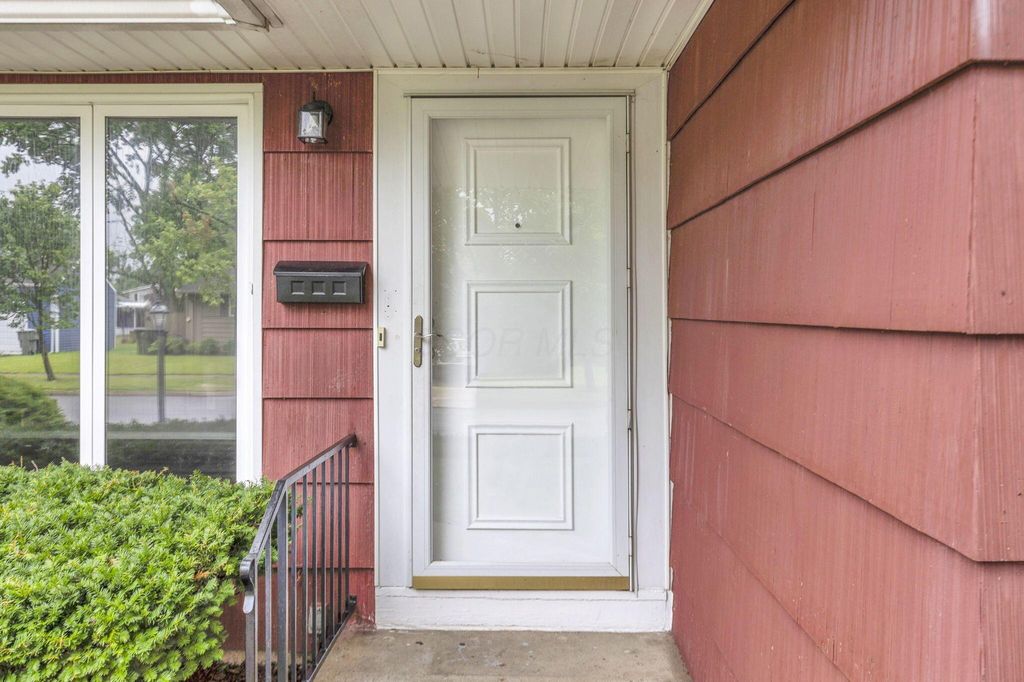 Apartment in Columbus, Franklin County - View 3