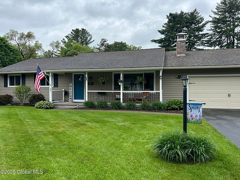 2nd image of 25 Sylvan Avenue