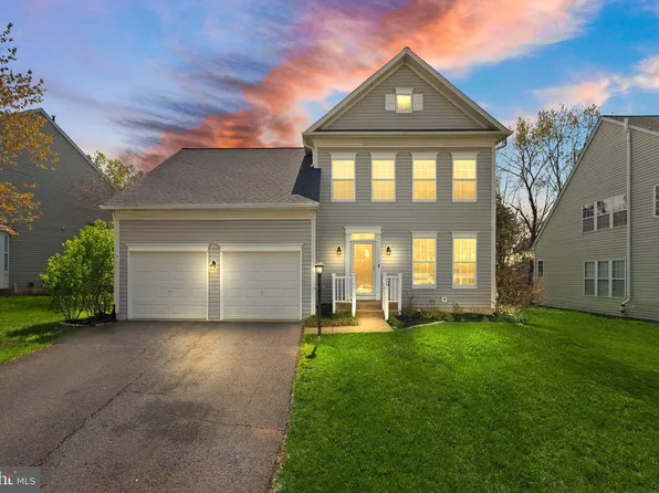 12573 Garry Glen Dr, Bristow, VA 20136