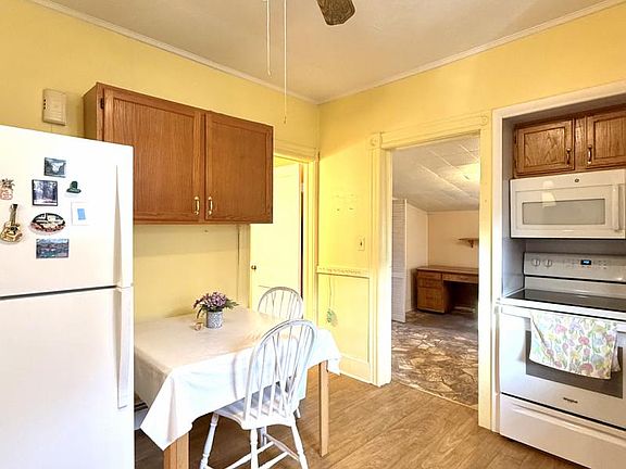4th image of 22 W Sebewaing St
