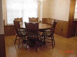 3rd image of 10538 Idlebrook Dr