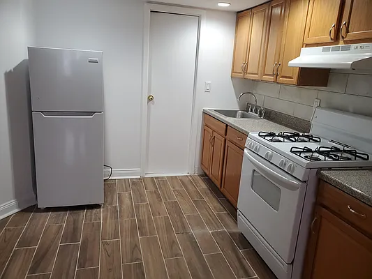 Rented by Jason A Moore, LREB | media 8