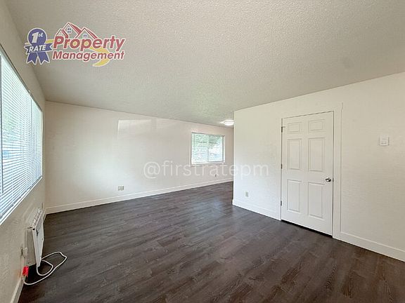 2nd image of 152 E Mission Dr