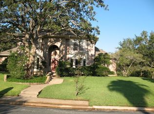 8608 Rosewood Dr, College Station, TX 77845