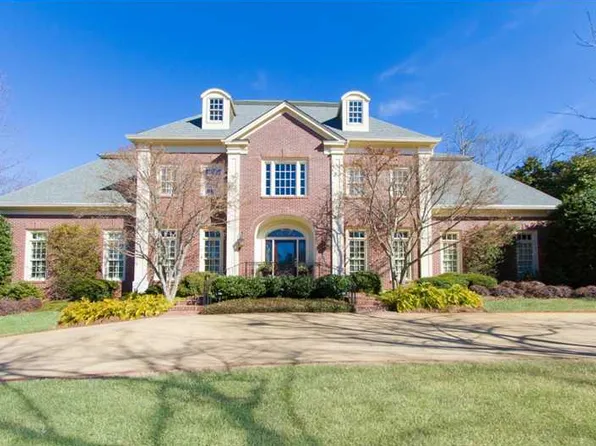 745 Riley Pl, Sandy Springs, GA 30327