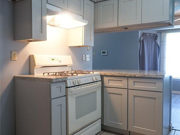 5th image of 2704 Bayou Lours Ct