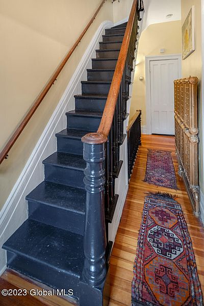 4th image of 67 Dove Street