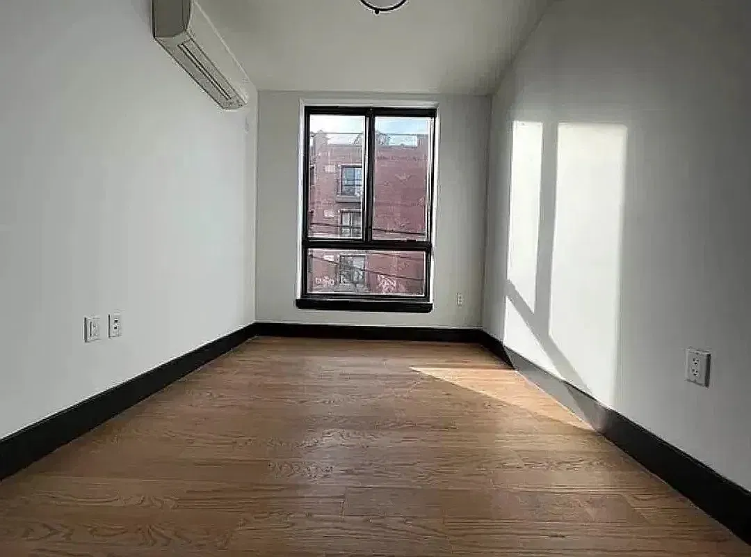 205 Central Avenue — Photo 3