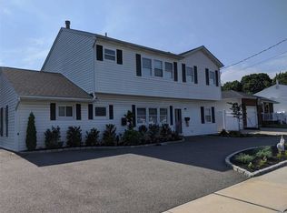 83 Broadway, Bethpage, NY 11714