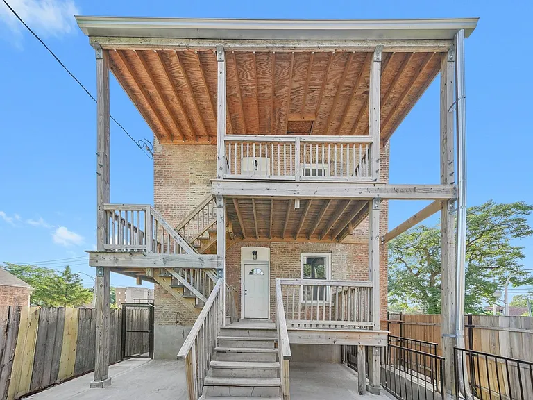 322 S Kostner Ave #G — Photo 9