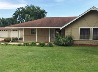 1006 W McIntosh Ave, Checotah, OK 74426