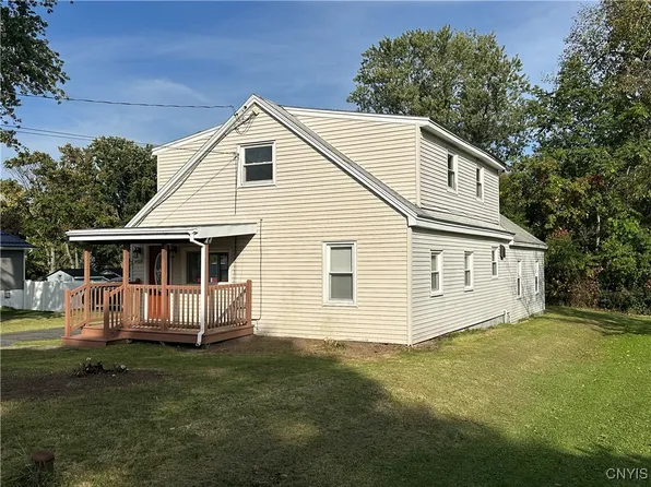4524 Grace Pl, Jamesville, NY 13078