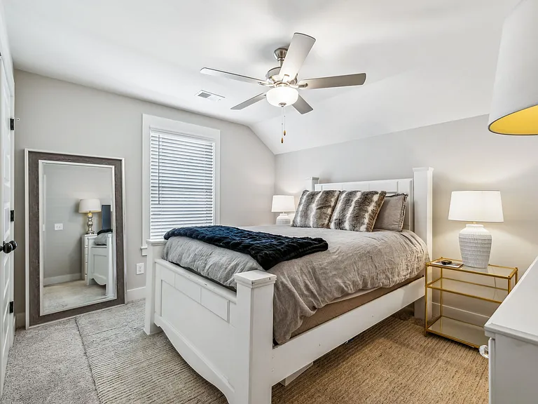 7560 Maggie Dr — Photo 38