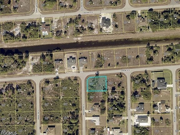 3rd image of 911 Martha Ave S